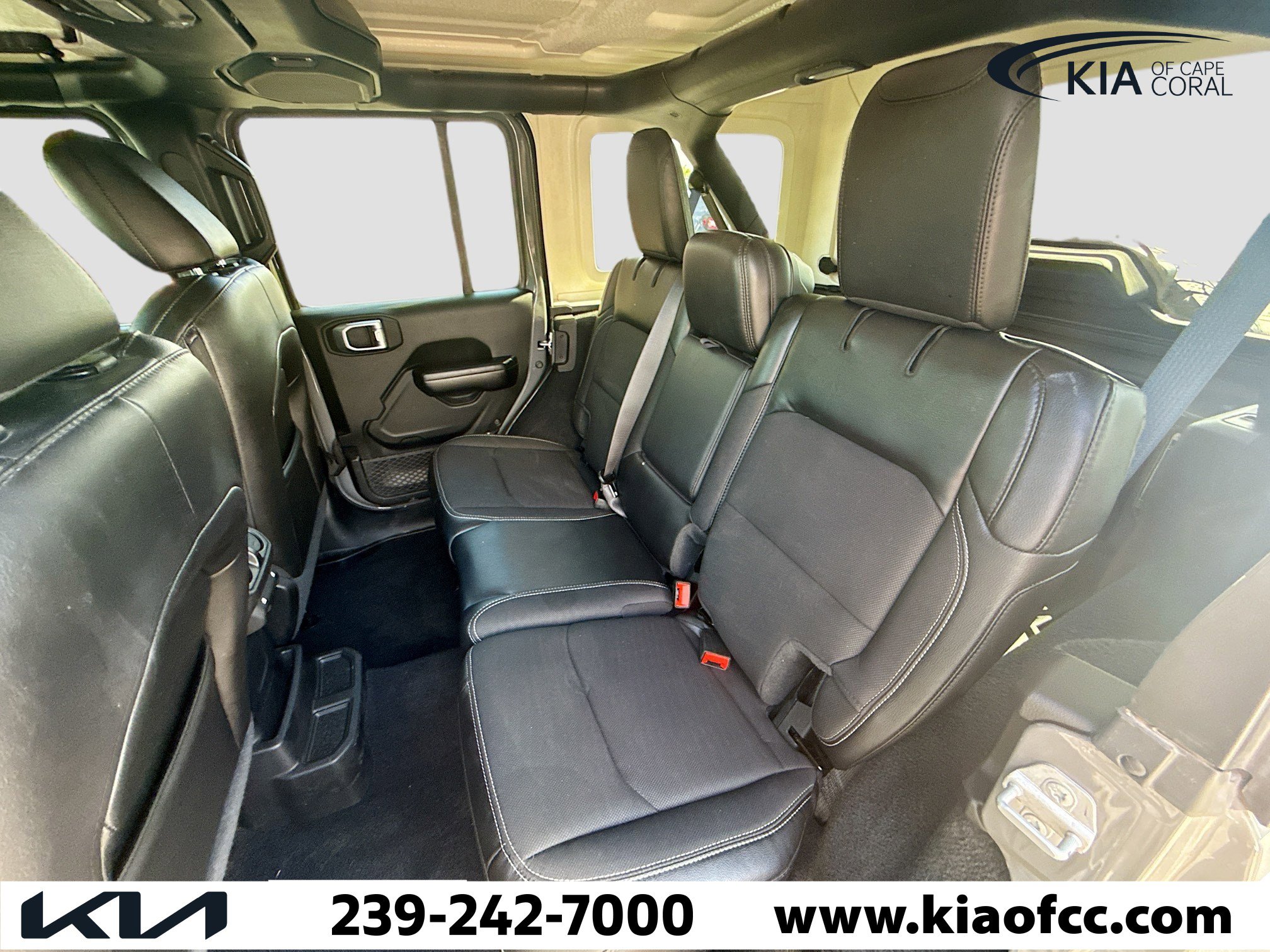 Used 2020 Jeep Wrangler Unlimited Sport image 18