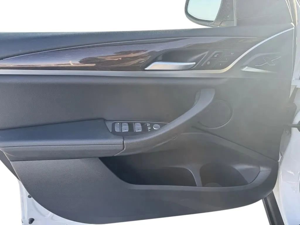 Used 2024 BMW X3 xDrive30i w/ Premium Essential Package image 10