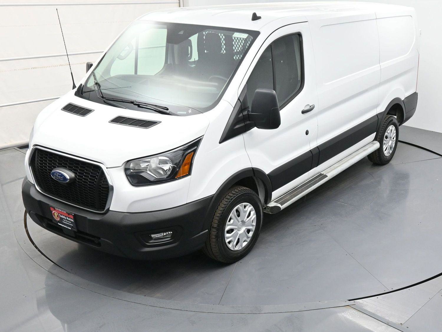 Used 2024 Ford Transit 250 Low Roof w/ Exterior Upgrade Package image 34