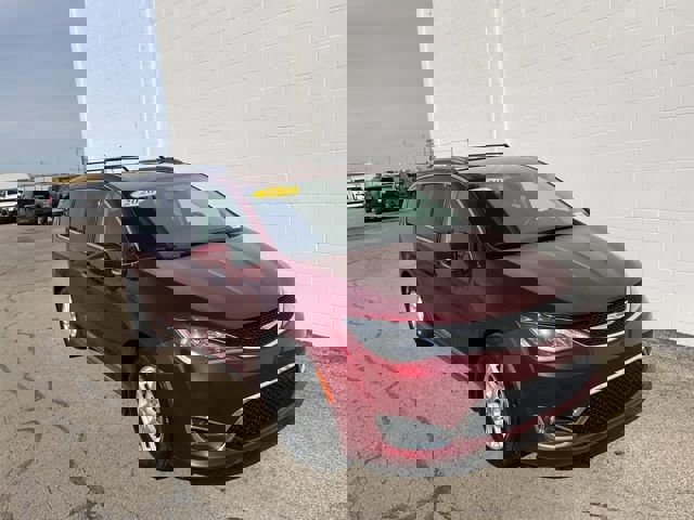 Used 2020 Chrysler Pacifica Touring-L