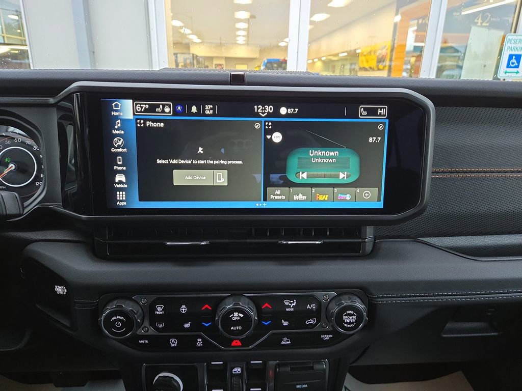 Used 2024 Jeep Gladiator Mojave w/ Convenience Group image 22