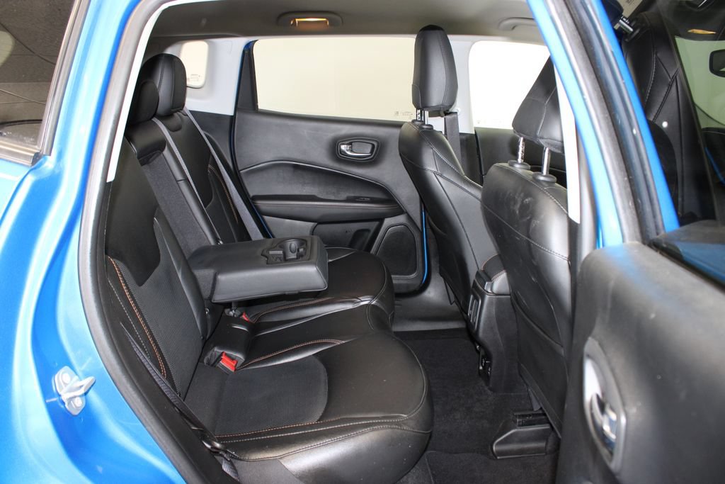 Used 2020 Jeep Compass Limited AWD/4WD image 9