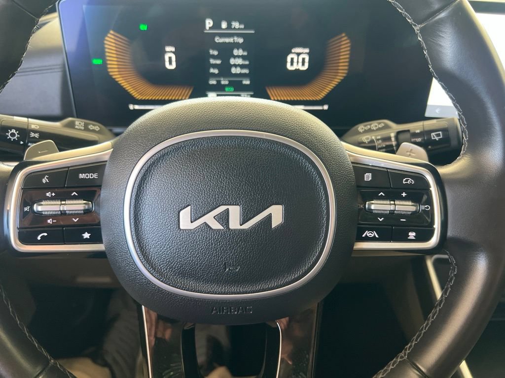 Certified 2025 Kia Carnival LXS FWD image 54
