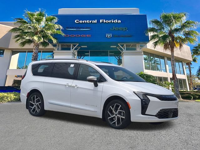 New 2027 Chrysler Pacifica Pinnacle w/ Theater Group AWD/4WD image 2