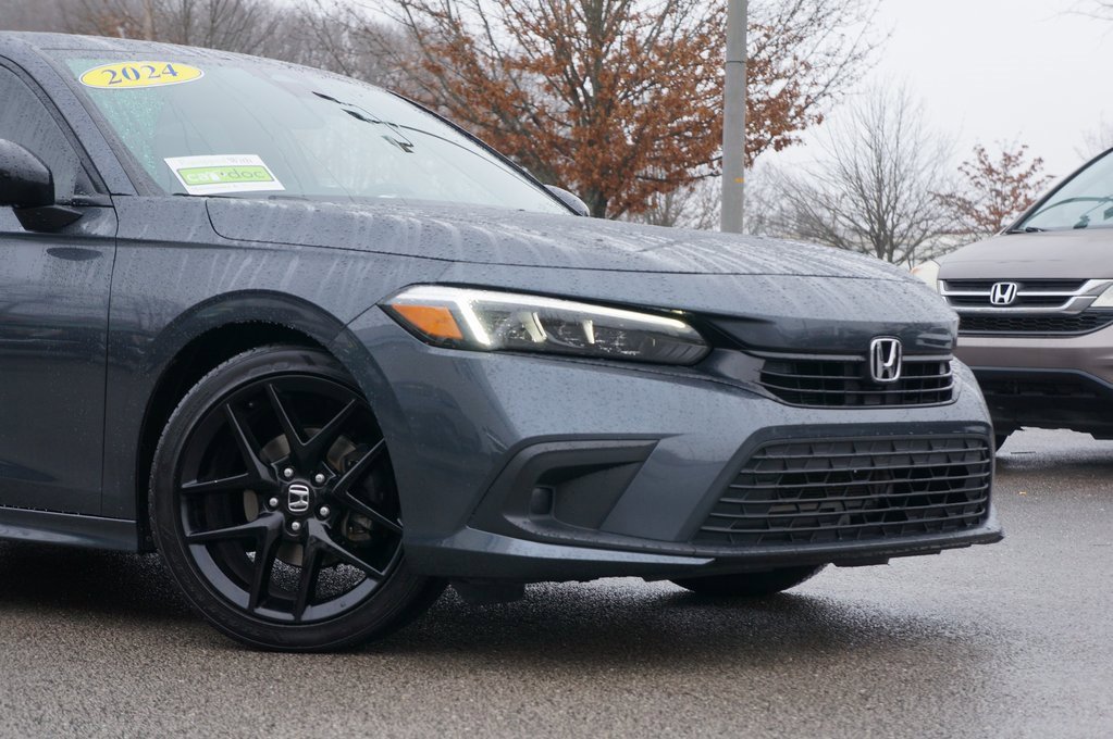 Used 2024 Honda Civic Sport image 3
