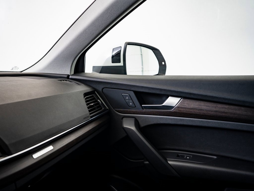 Used 2023 Audi Q5 2.0T Premium image 33