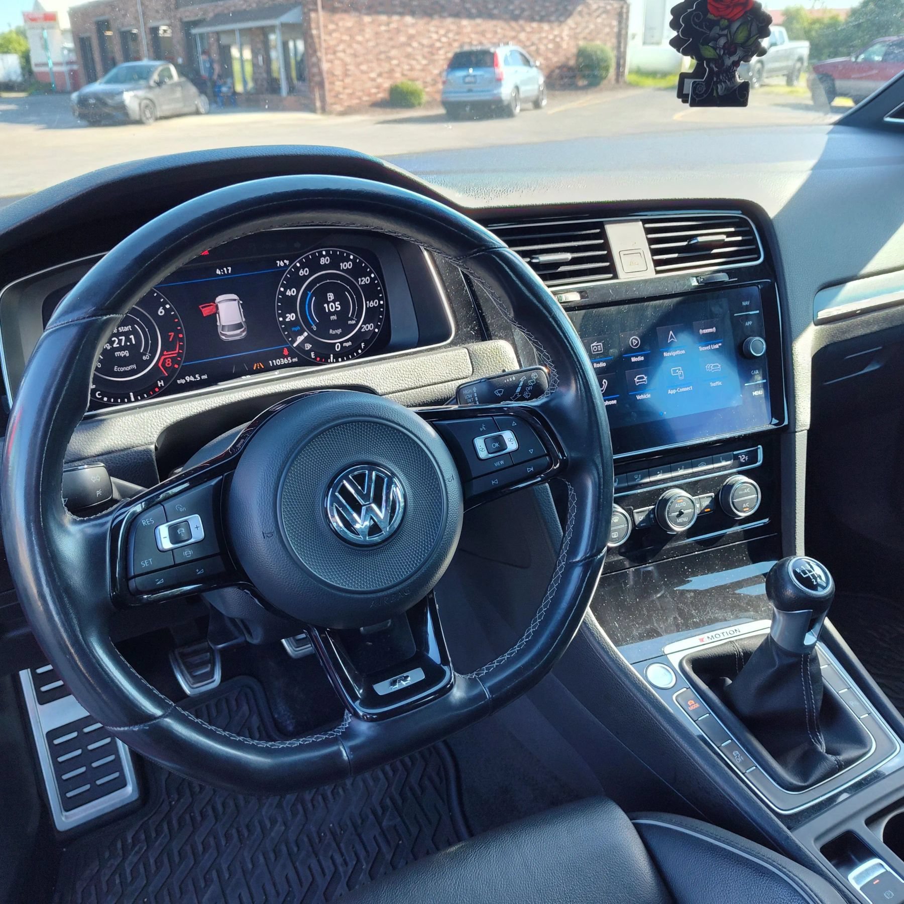 Used 2019 Volkswagen Golf 4-Door AWD/4WD image 14