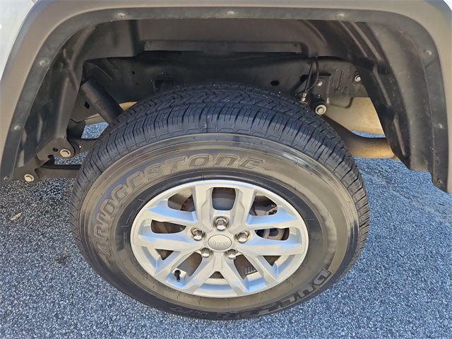 Used 2023 Jeep Gladiator Sport image 8