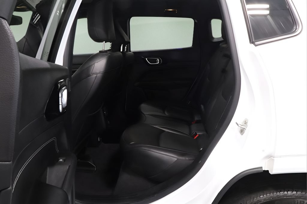Certified 2022 Jeep Compass High Altitude AWD/4WD image 16