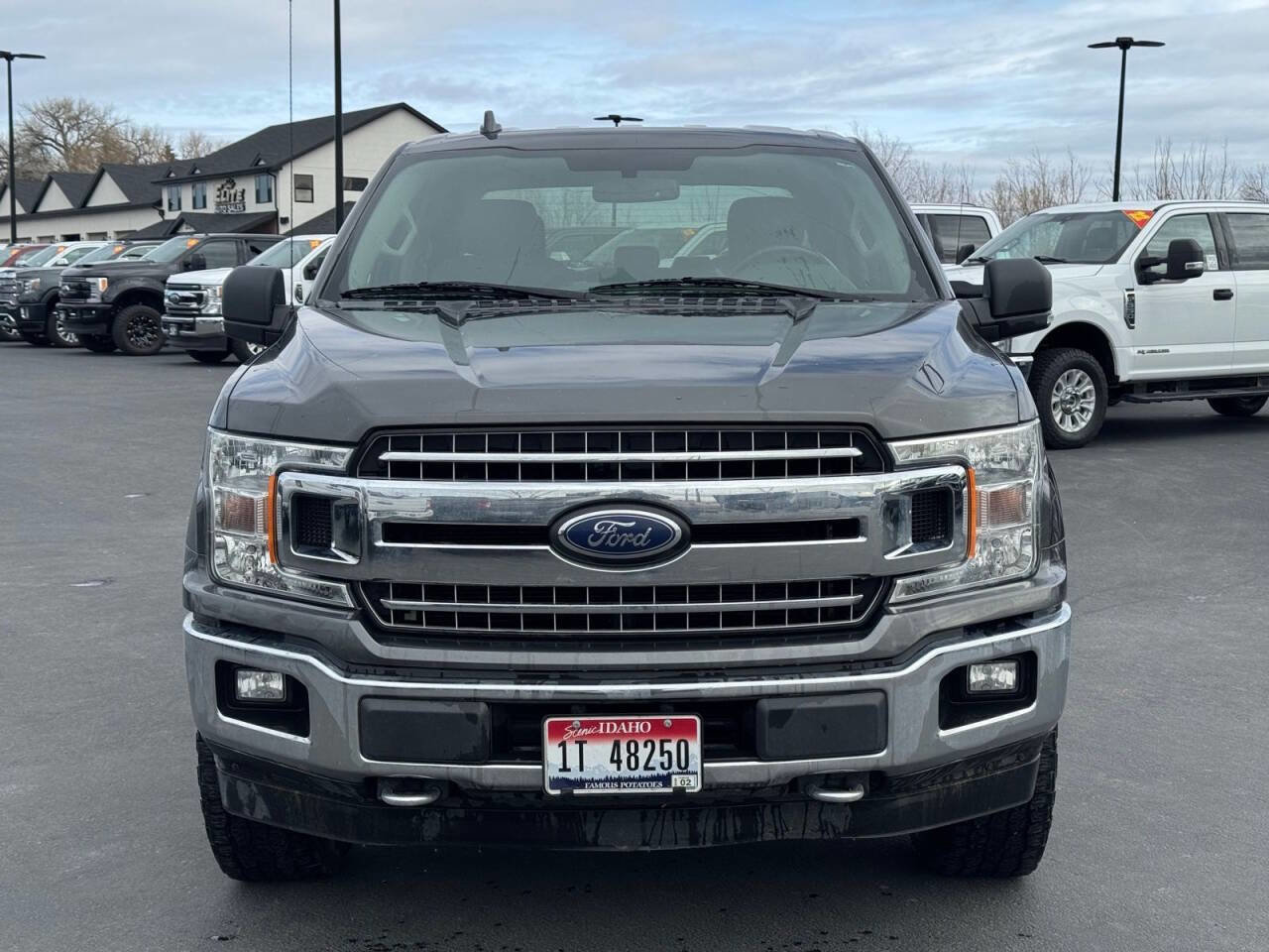 Used 2018 Ford F150 XLT w/ Equipment Group 302A Luxury AWD/4WD image 2