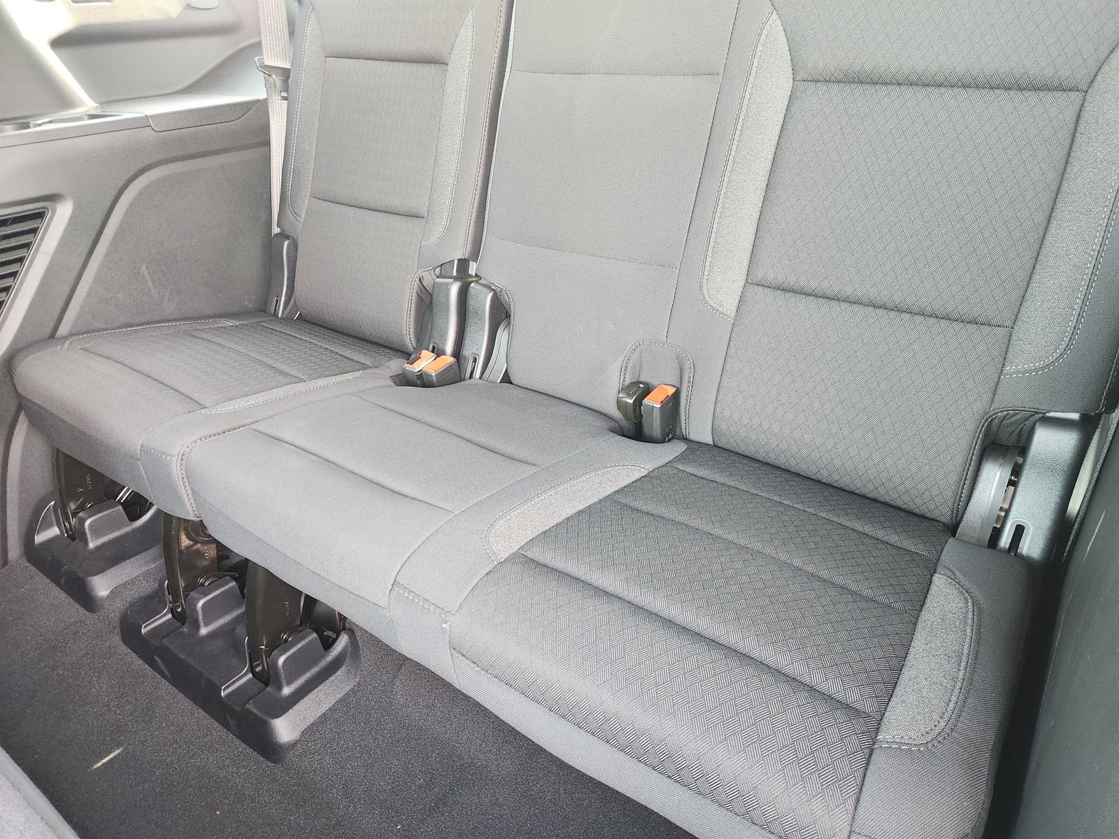 Used 2025 Chevrolet Tahoe LS RWD image 34