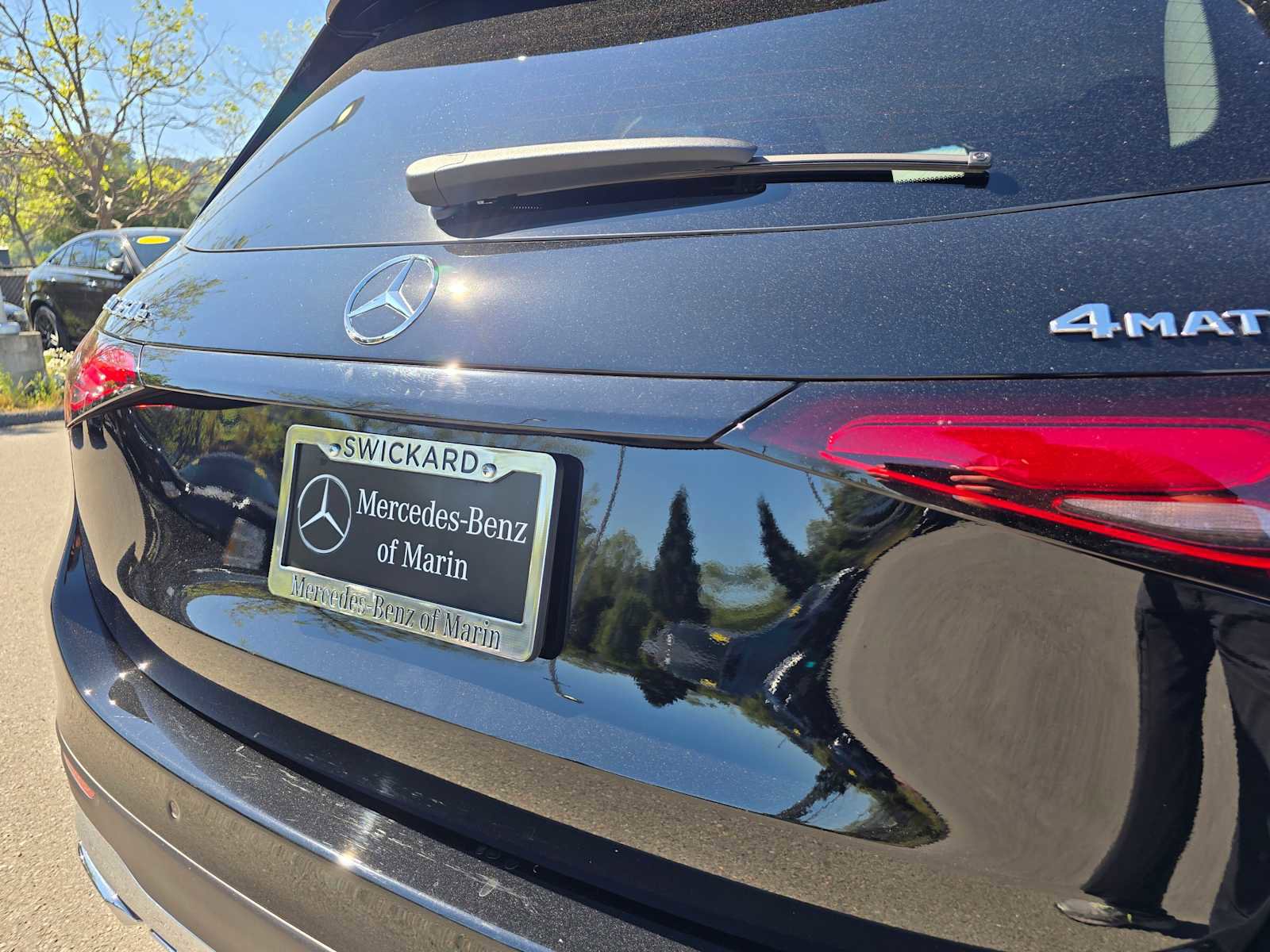 Used 2025 Mercedes-Benz GLC 350e 4MATIC image 16