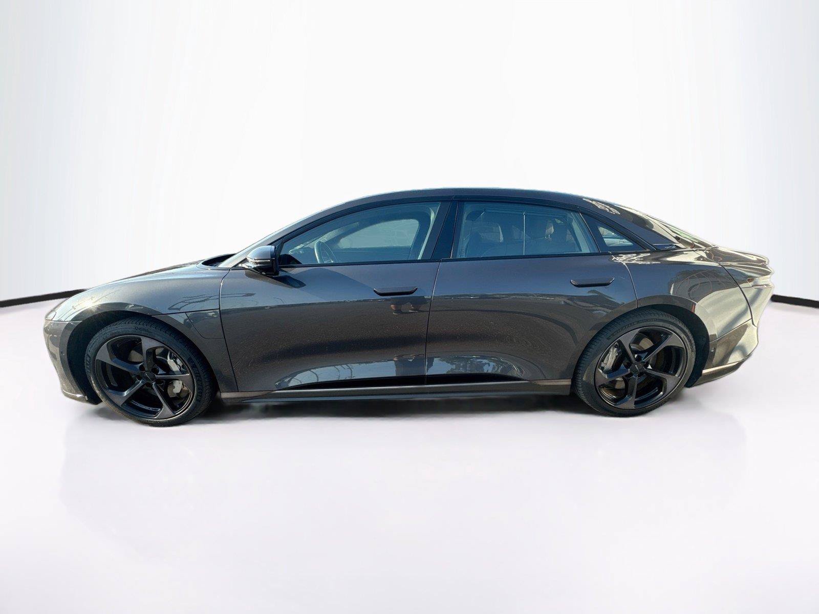 Used 2024 Lucid Air Touring AWD/4WD image 2