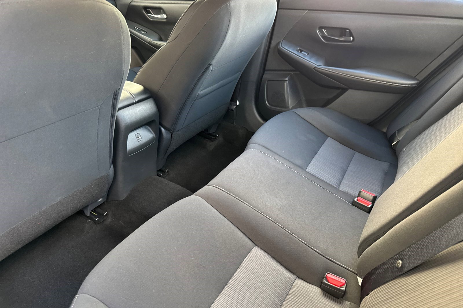 Used 2024 Nissan Sentra SV image 26