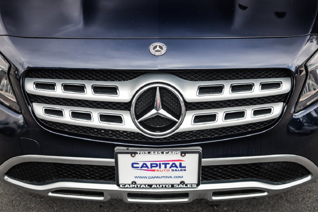 Used 2019 Mercedes-Benz GLA 250 4MATIC w/ Premium Package image 10