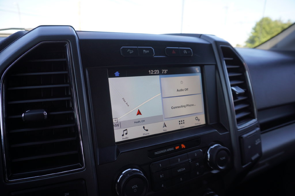 Used 2019 Ford F150 XLT w/ Equipment Group 302A Luxury AWD/4WD image 16