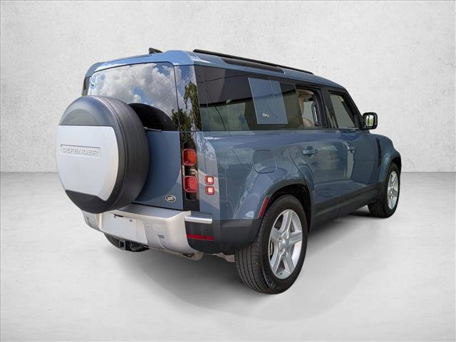 Used 2021 Land Rover Defender 110 SE image 5