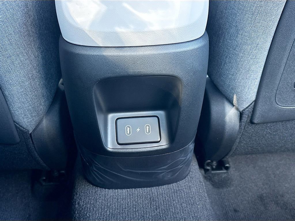 New 2025 Hyundai Elantra Limited w/ Cargo Package image 27