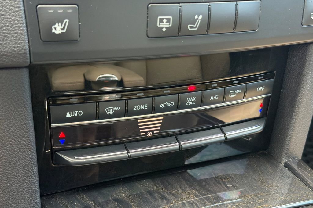 Used 2011 Mercedes-Benz E 350 Sedan image 18