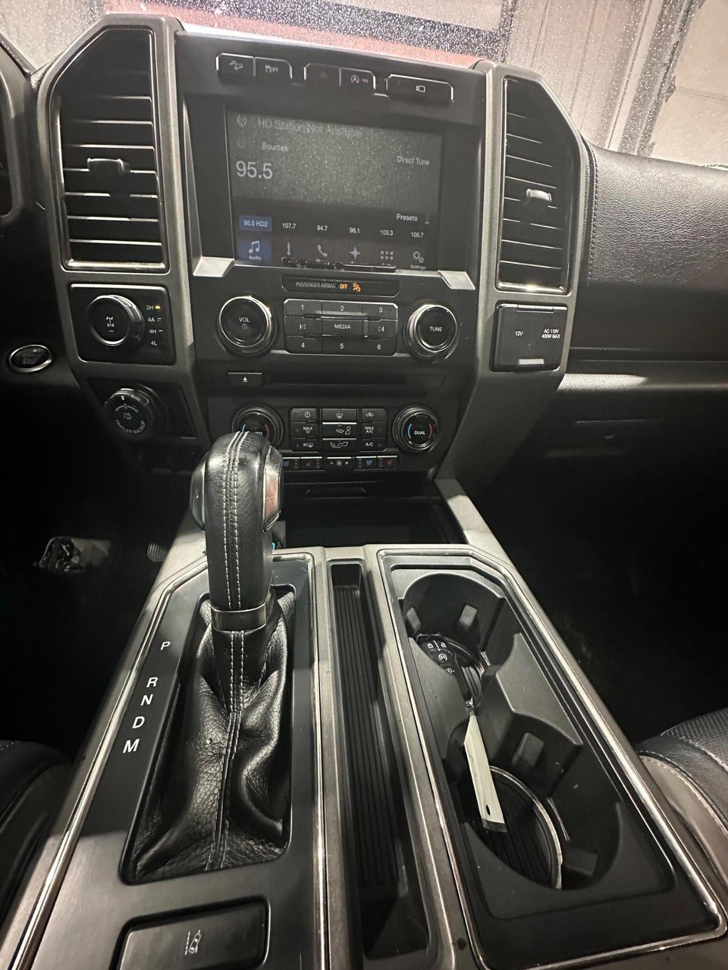 Used 2017 Ford F150 Raptor w/ Equipment Group 802A Luxury AWD/4WD image 22