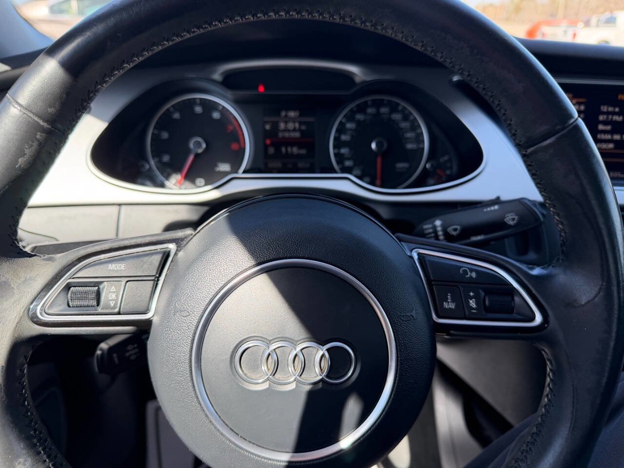 Used 2016 Audi A4 2.0T Premium Plus w/ Technology Package image 23