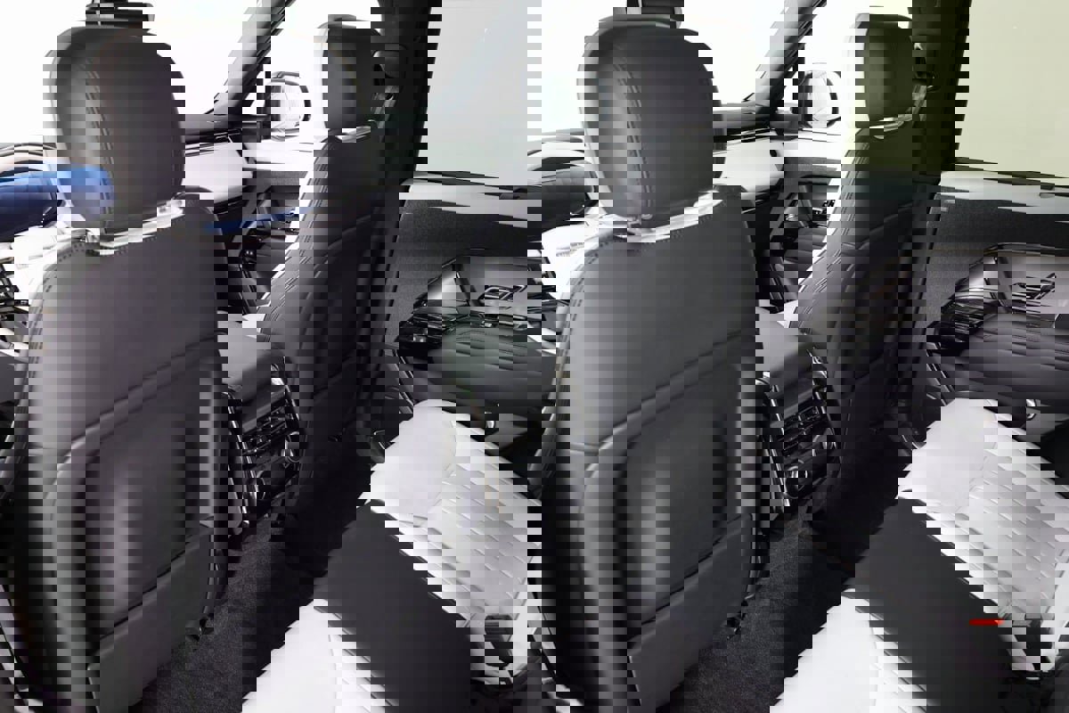 Used 2024 Land Rover Range Rover Sport Dynamic SE image 46