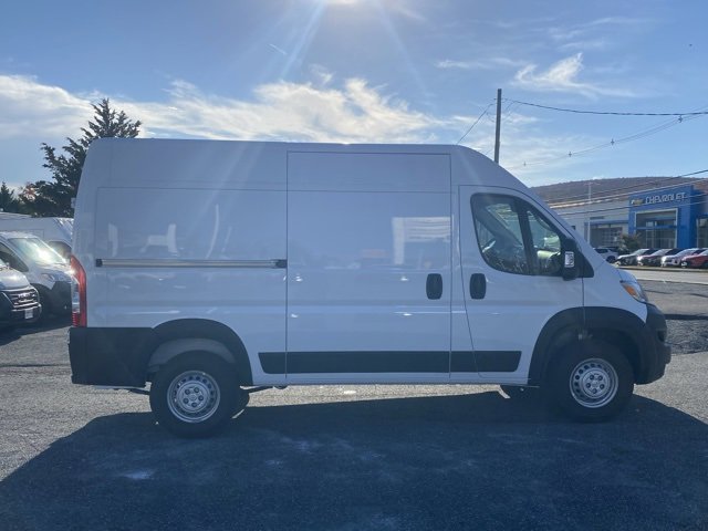New 2026 RAM ProMaster 2500 w/ Convenience Group image 9