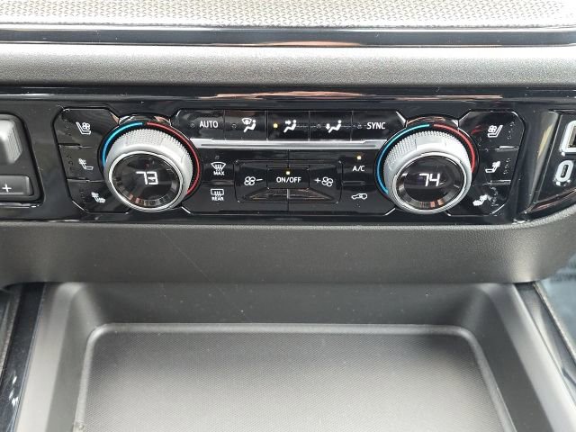 Used 2025 Chevrolet Silverado 2500 ZR2 w/ Technology Package image 37