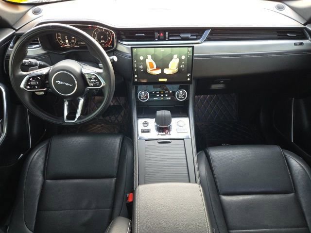 Used 2025 Jaguar F-PACE R-Dynamic S image 12