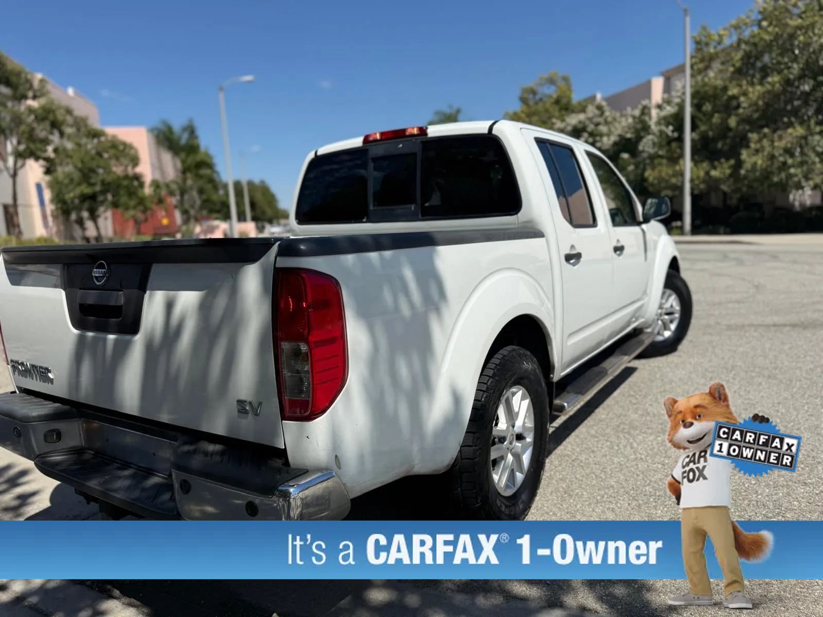 Used 2015 Nissan Frontier SV w/ SV Value Truck Package RWD image 11