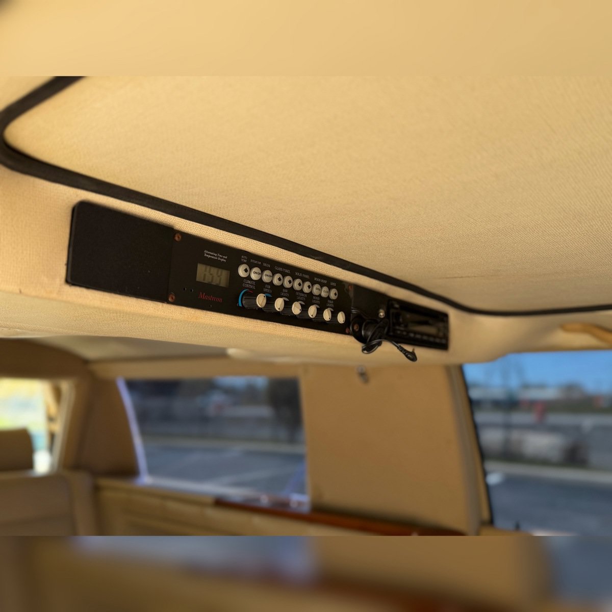 Used 1989 Mercedes-Benz 560 SEL image 9