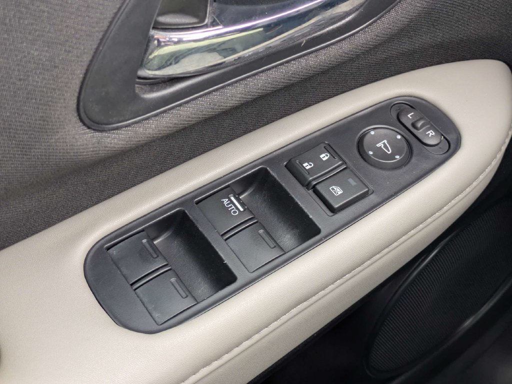 Certified 2022 Honda HR-V LX image 22