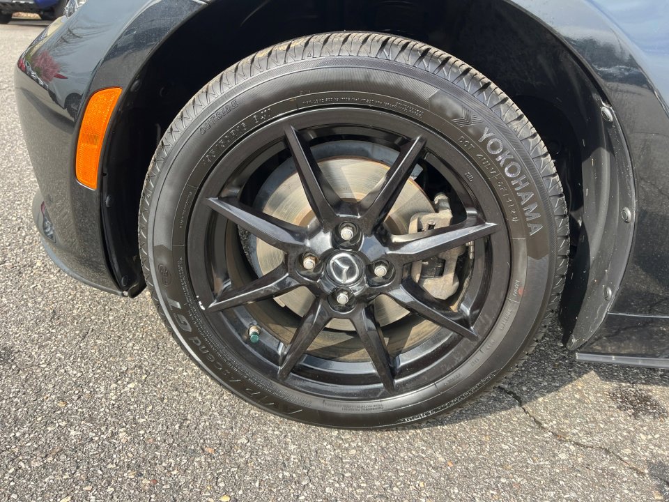 Used 2019 MAZDA MX-5 Miata Sport w/ I-ACTIVSENSE Sport Package RWD image 27