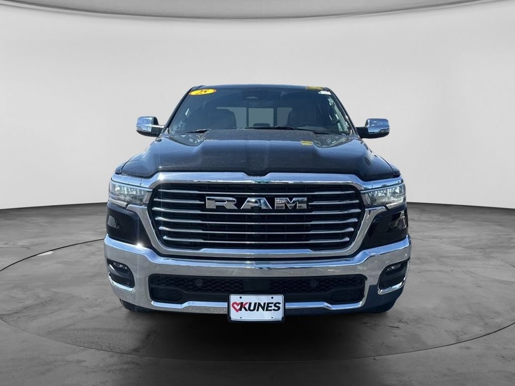 Used 2025 RAM 1500 Laramie AWD/4WD image 16