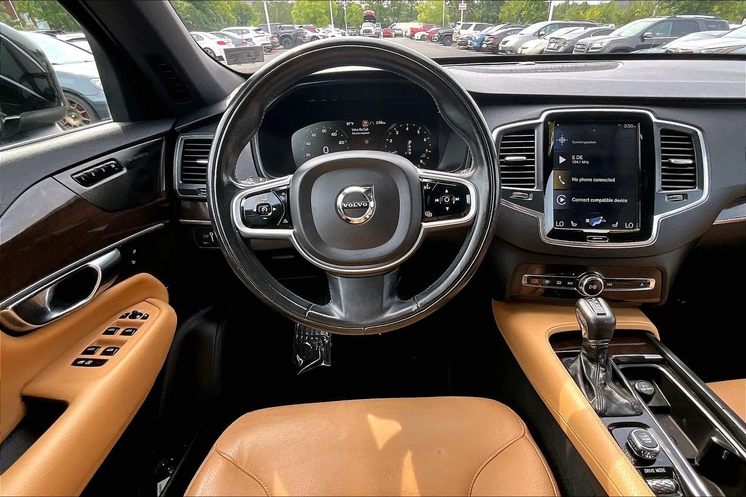 Used 2019 Volvo XC90 T6 Momentum w/ Advanced Package AWD/4WD image 5