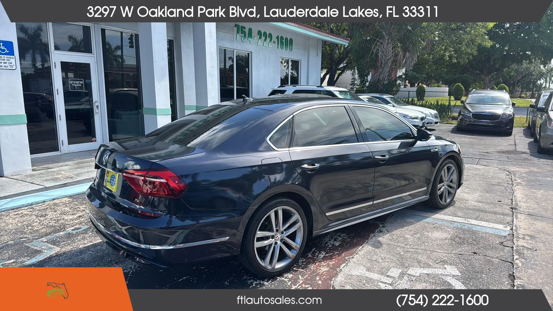 Used 2017 Volkswagen Passat 1.8T R-Line FWD image 11