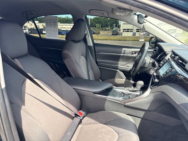 Used 2020 Toyota Camry LE FWD image 13