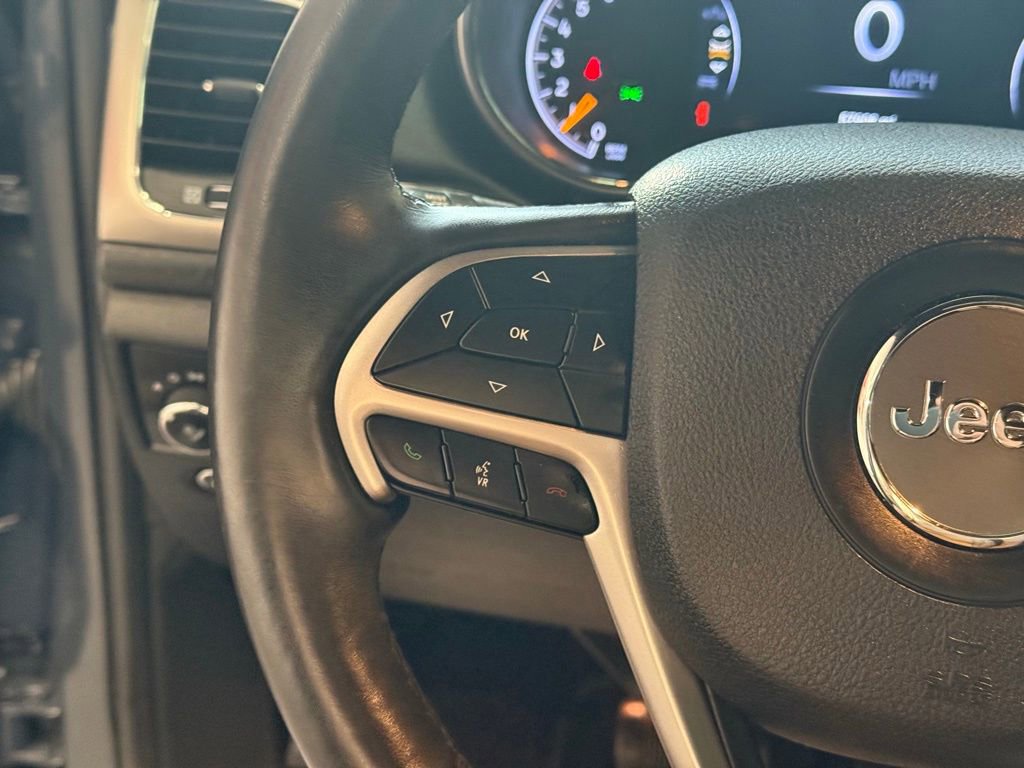 Used 2018 Jeep Grand Cherokee Altitude image 27