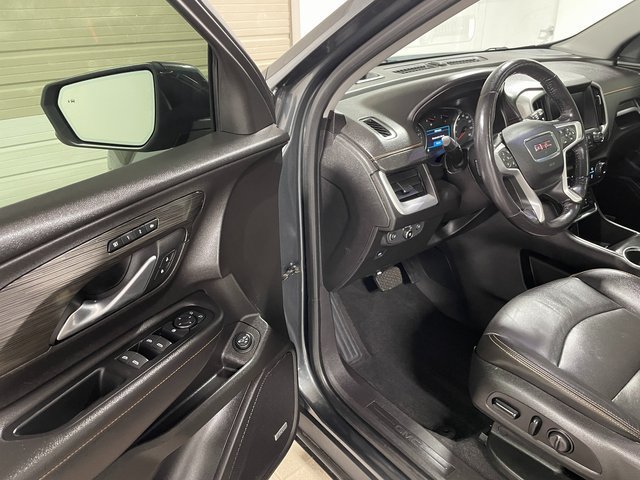 Used 2018 GMC Terrain SLT w/ GMC Pro Grade Package AWD/4WD image 10