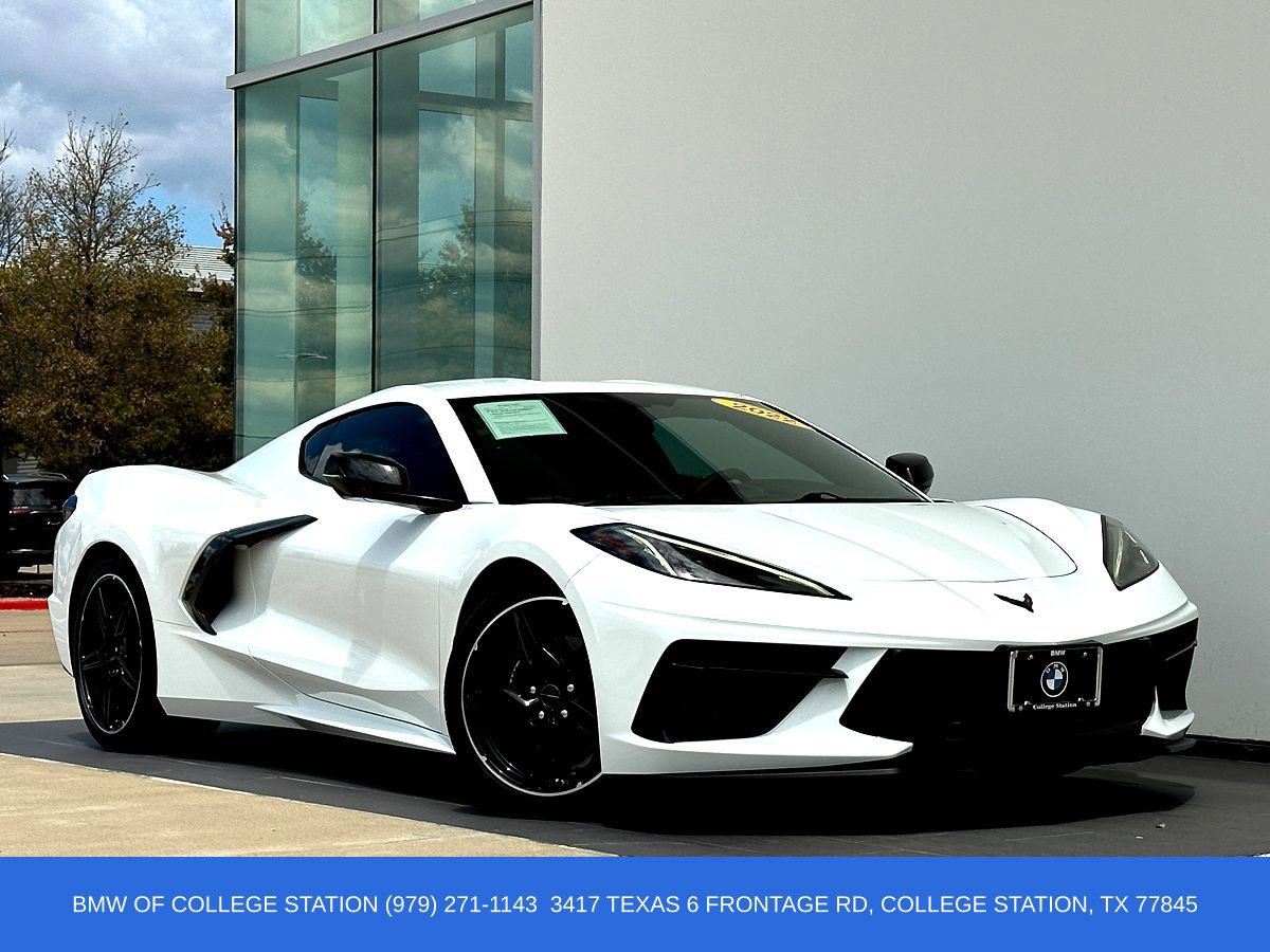 Used 2022 Chevrolet Corvette Stingray Coupe RWD image 1