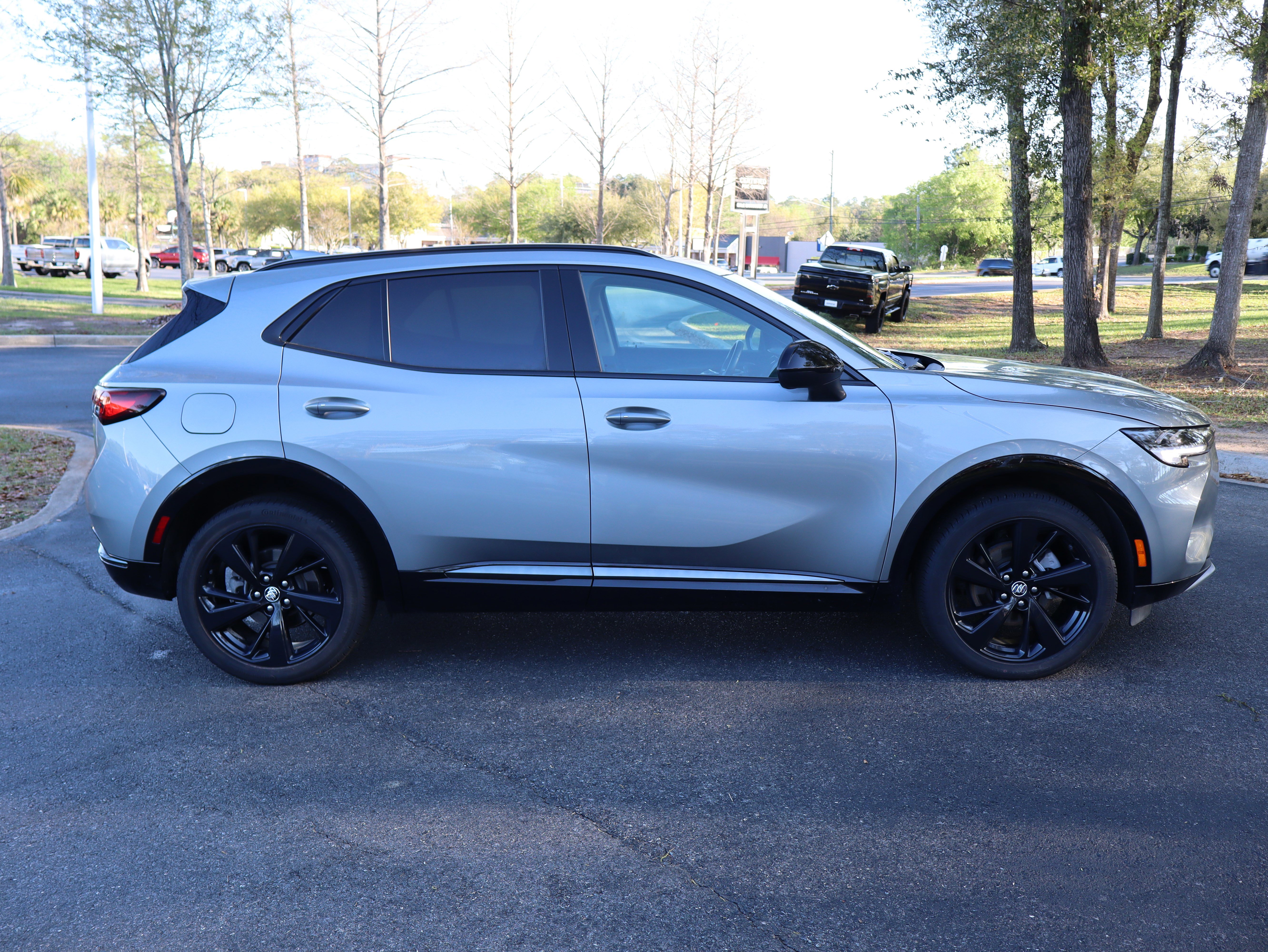 Used 2023 Buick Envision Essence w/ Sport Touring Package image 13