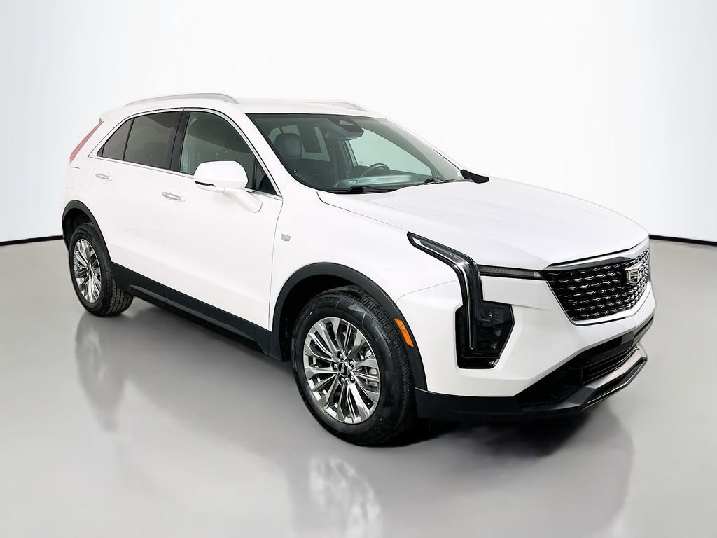 Used 2024 Cadillac XT4 Premium Luxury AWD/4WD image 4