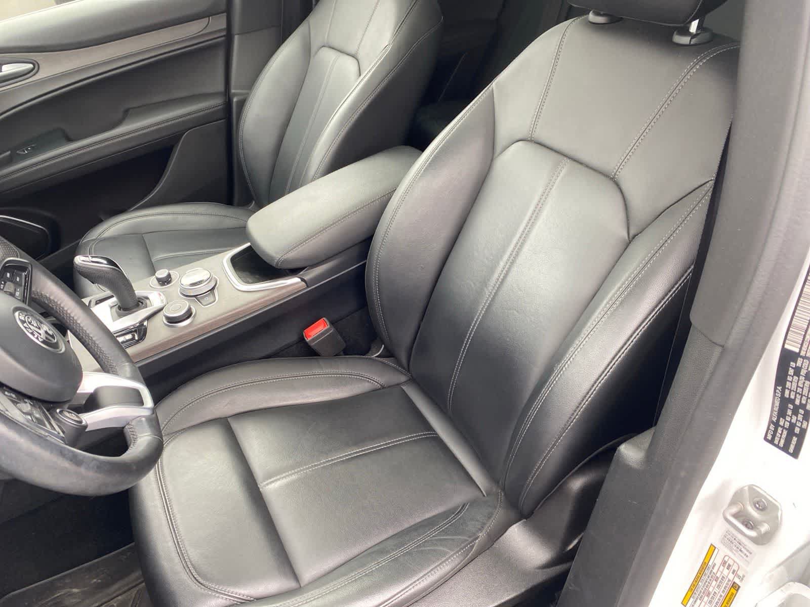 Used 2022 Alfa Romeo Stelvio Ti AWD/4WD image 12