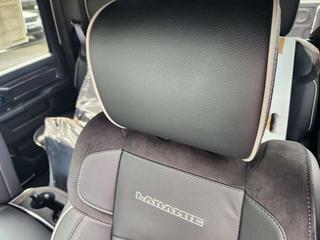 New 2026 RAM 2500 Laramie w/ Night Edition AWD/4WD image 25