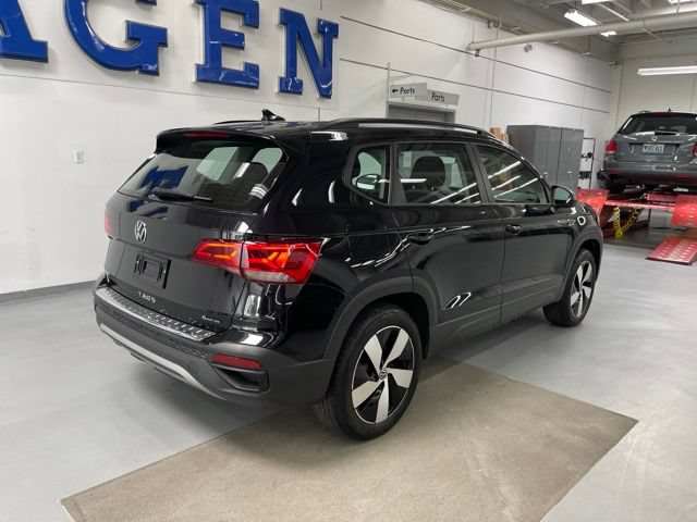 Used 2024 Volkswagen Taos S AWD/4WD image 4