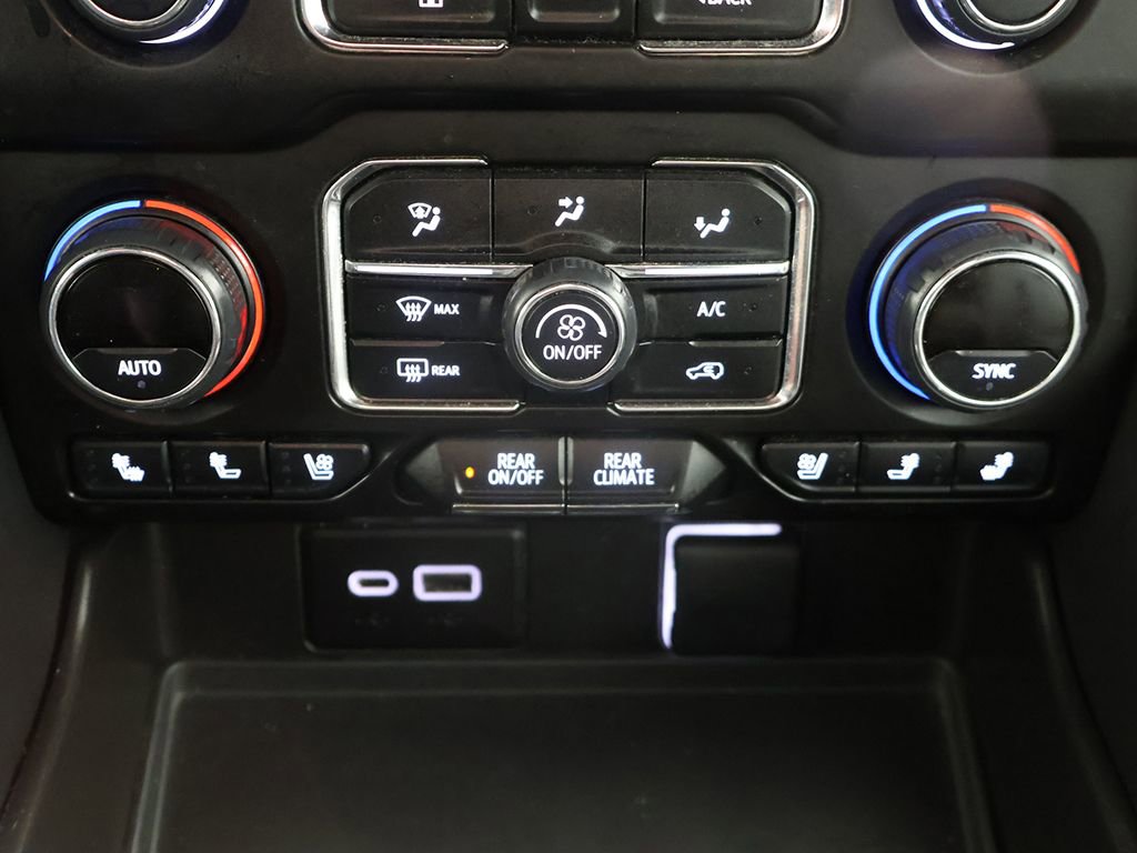 Used 2023 Chevrolet Suburban Premier AWD/4WD image 52