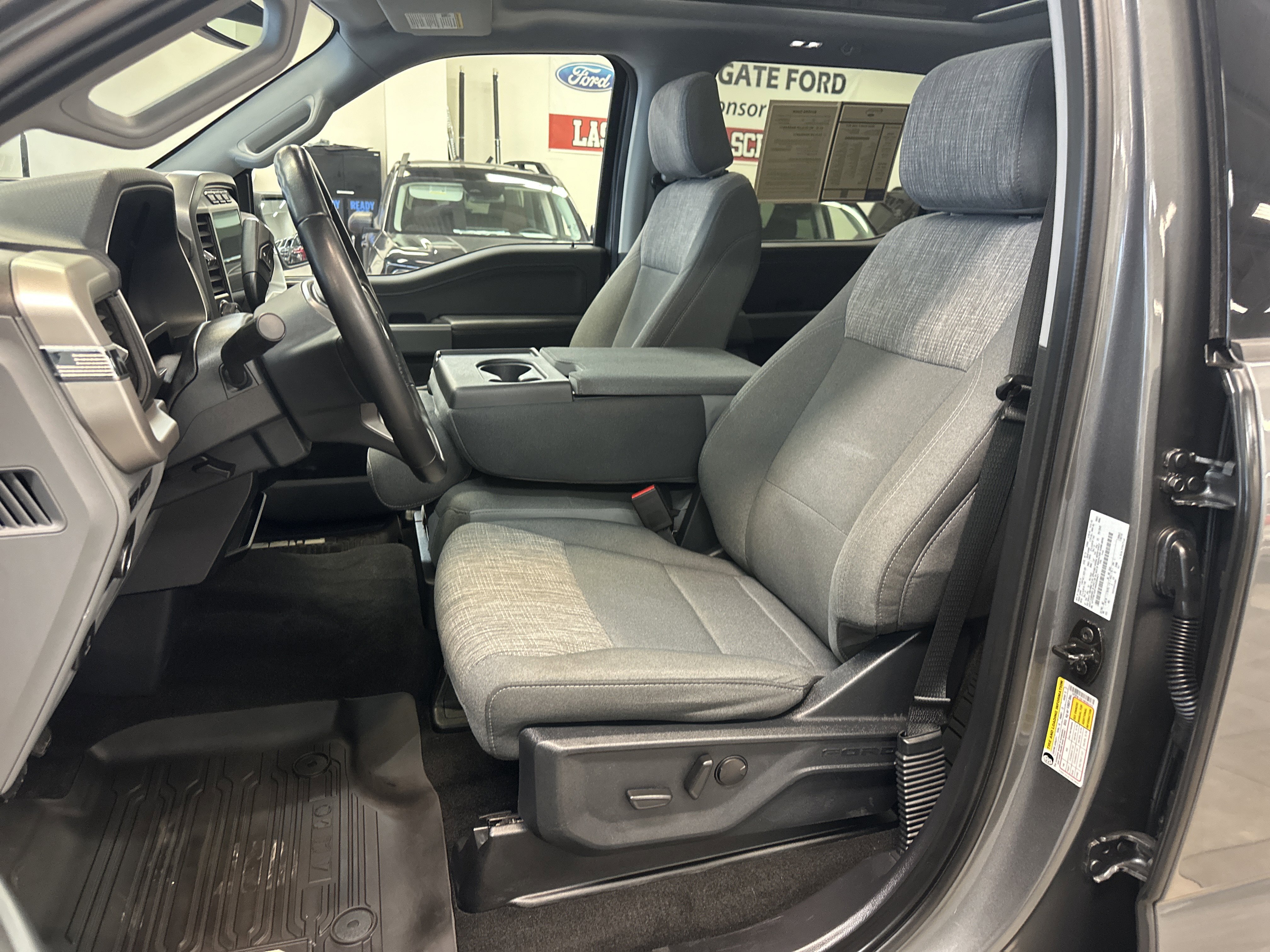 Used 2022 Ford F150 XLT w/ Equipment Group 302A High image 5