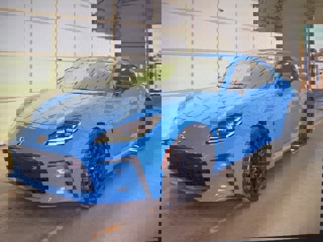 Used 2022 Toyota GR86 Premium w/ ALL Weather Mat Package (TMS) image 3