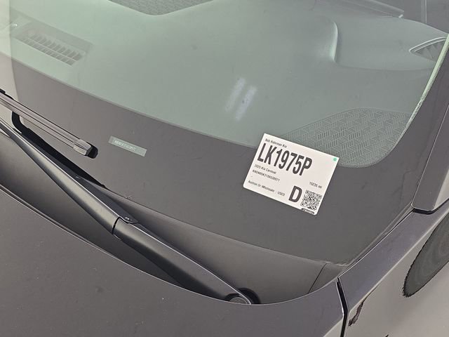 Used 2025 Kia Carnival FWD image 49