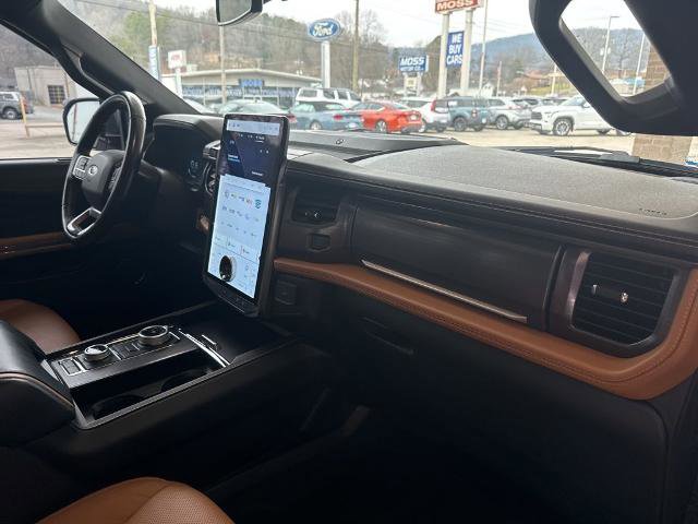 Certified 2022 Ford Expedition Platinum image 19